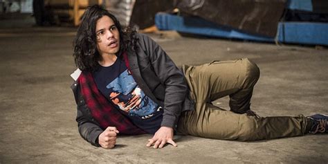 cisco ramon|why did carlos valdes leave the flash.